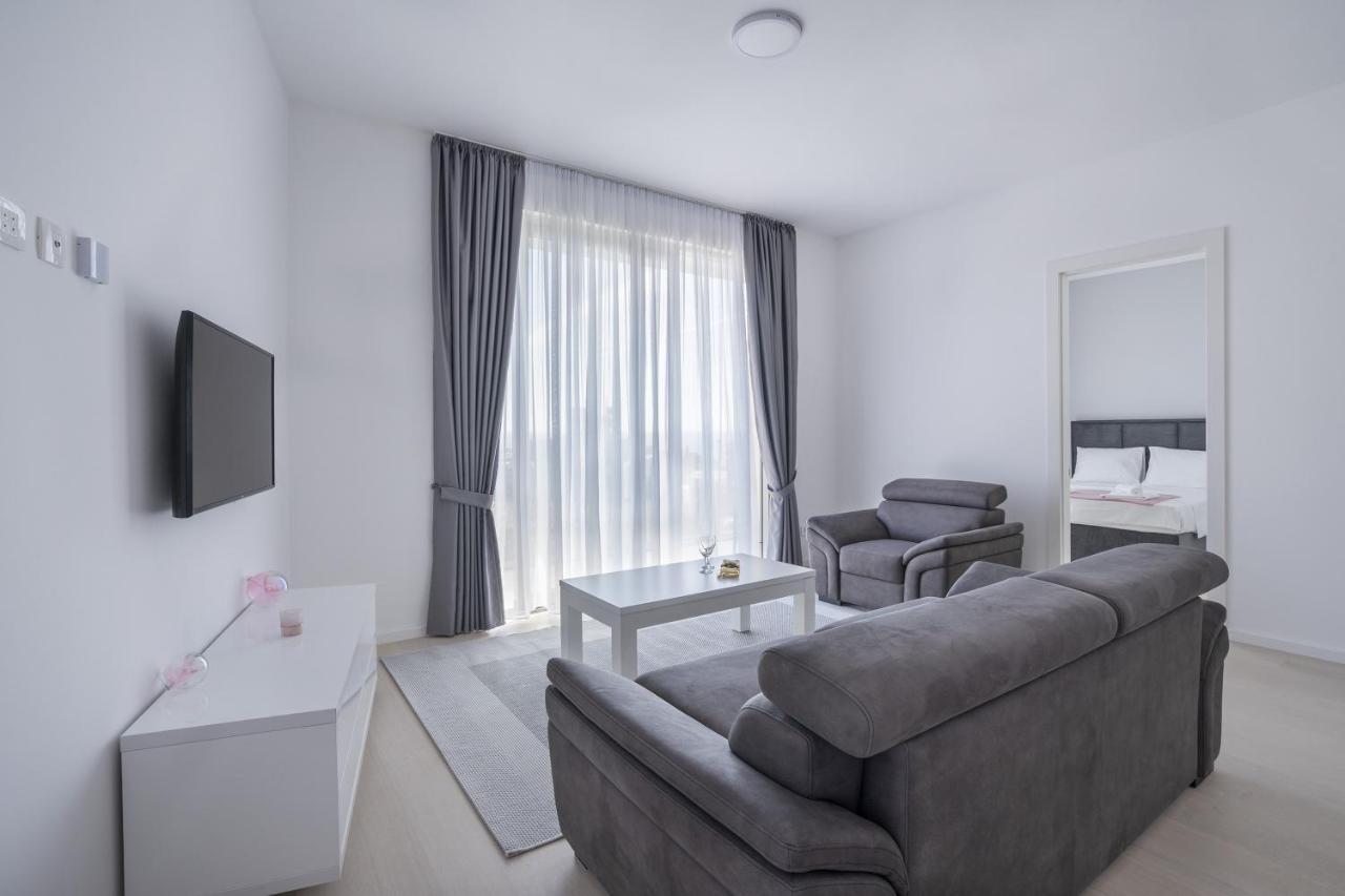 Montesun Apartments Becici Boreti Buitenkant foto